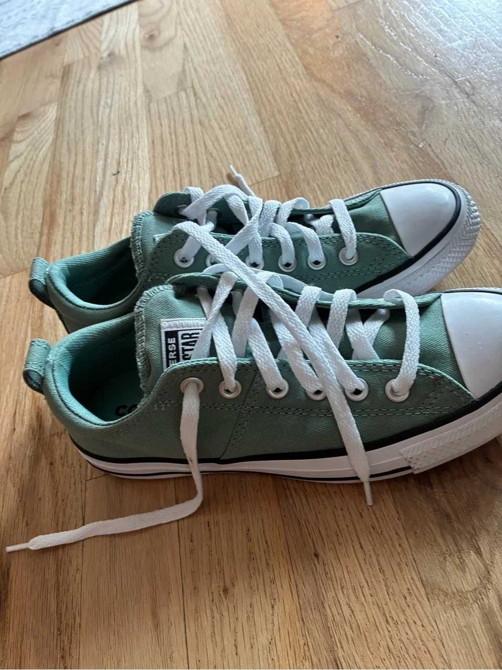 Converse Kids Low-Top Sneakers in Sage Green and White